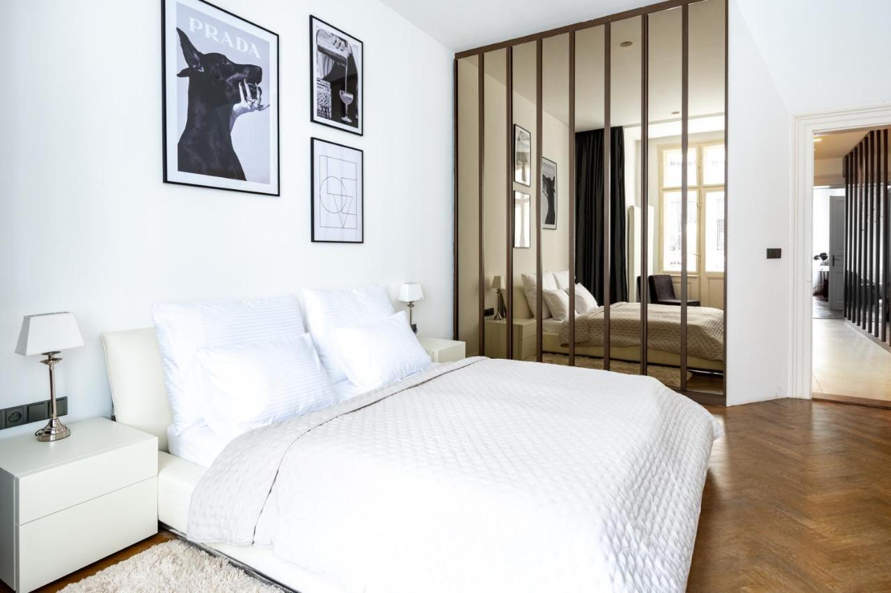 Elegant Paris Ave Apartment With A Terrace Praga Esterno foto