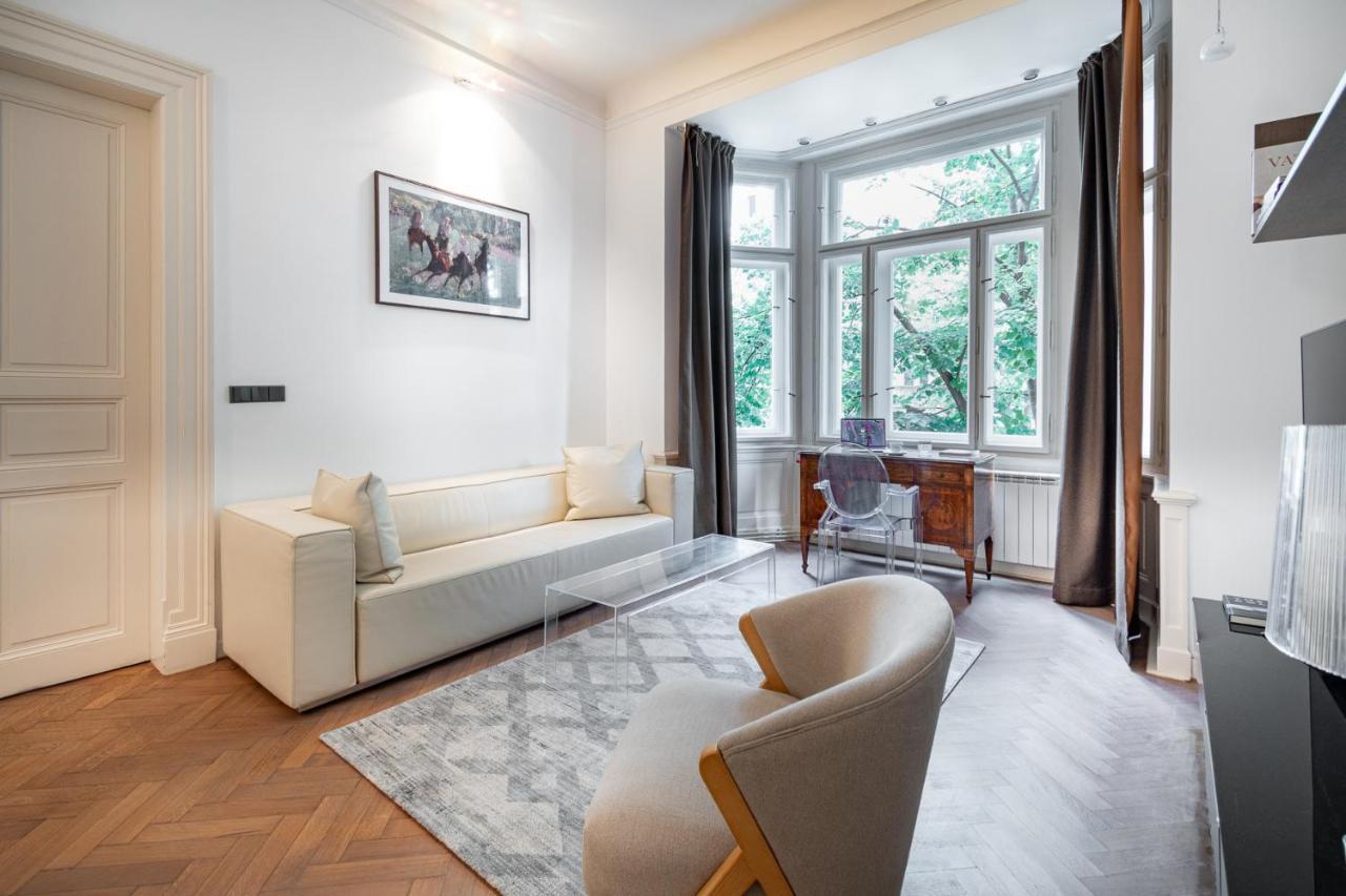 Elegant Paris Ave Apartment With A Terrace Praga Esterno foto