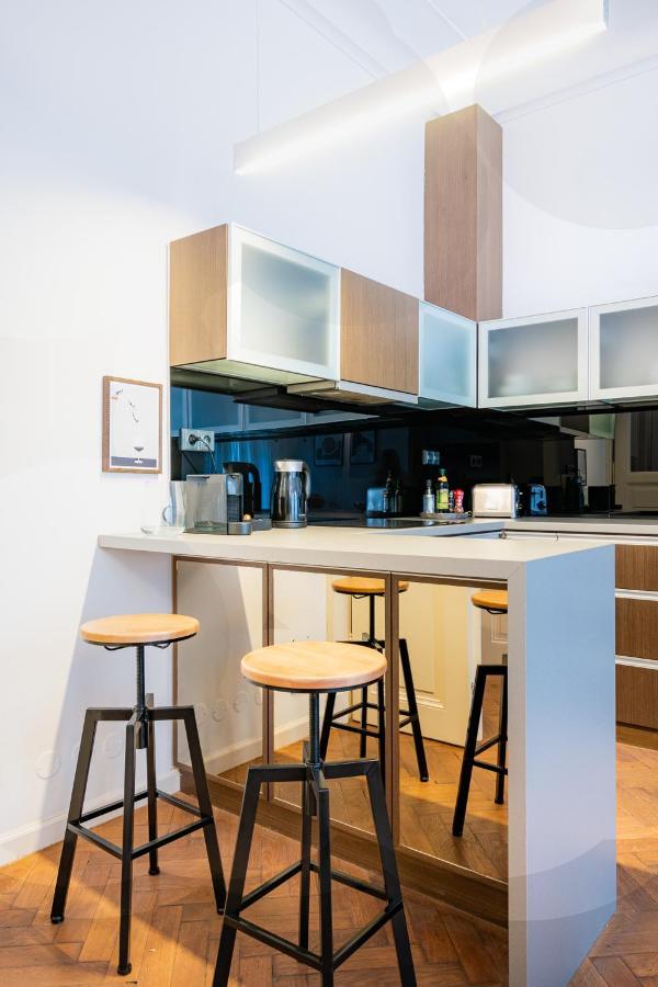 Elegant Paris Ave Apartment With A Terrace Praga Esterno foto